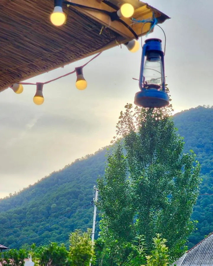 فندق Pavlove Tiny Bus House In Qabala أذربيجان