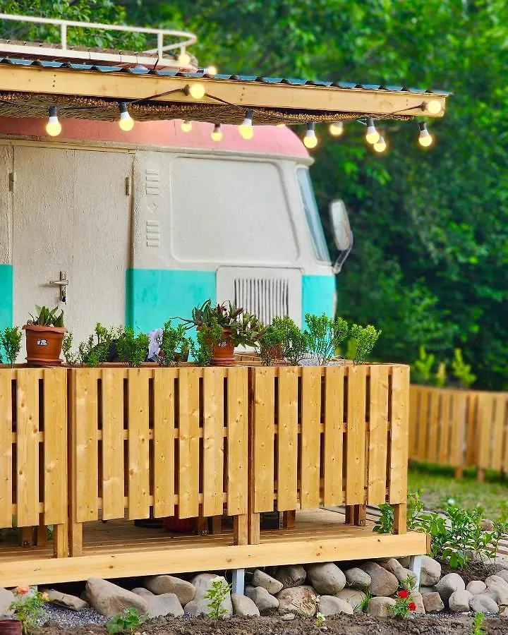 فندق Pavlove Tiny Bus House In Qabala مكان تخييم غابالا